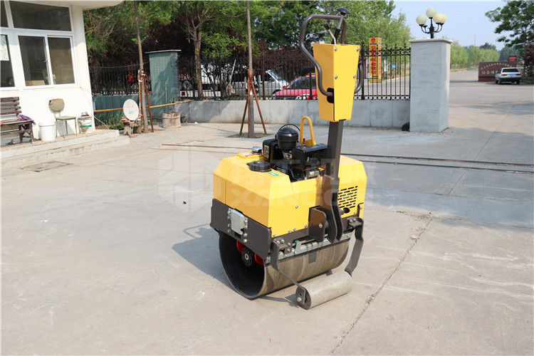 引起小型壓路機(jī)價(jià)格不穩(wěn)定的原因是什么原因呢？