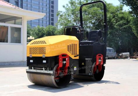 壓路機(jī)型號(hào)多？根據(jù)工程量選擇準(zhǔn)沒錯(cuò)